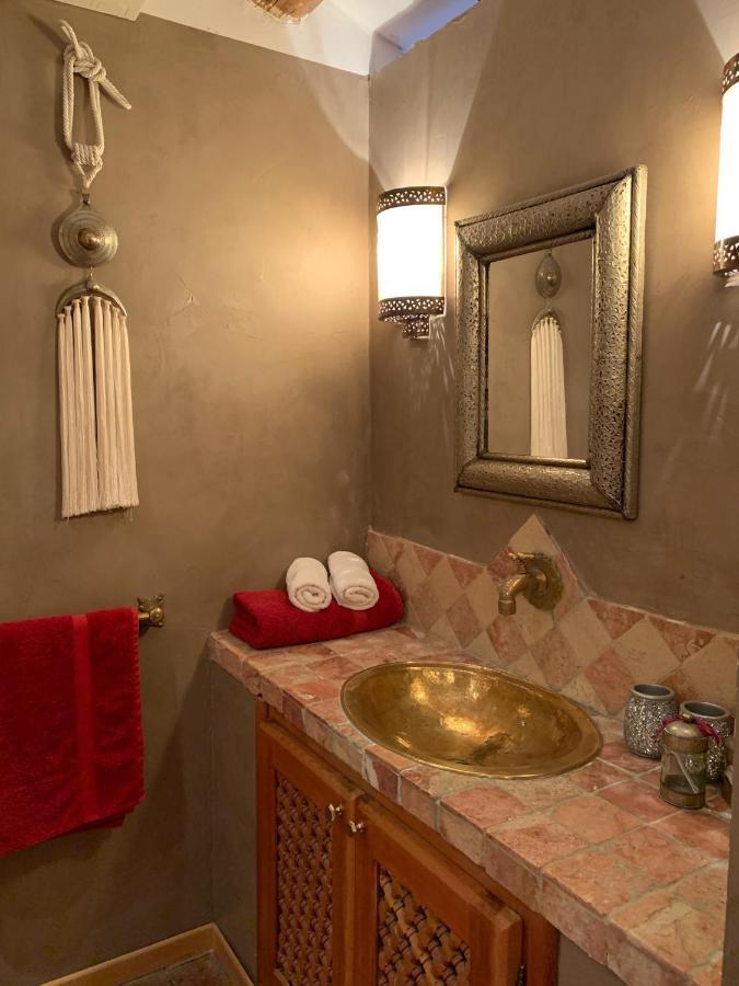 Chateau Sainte Colombe Bed & Breakfast Exterior photo