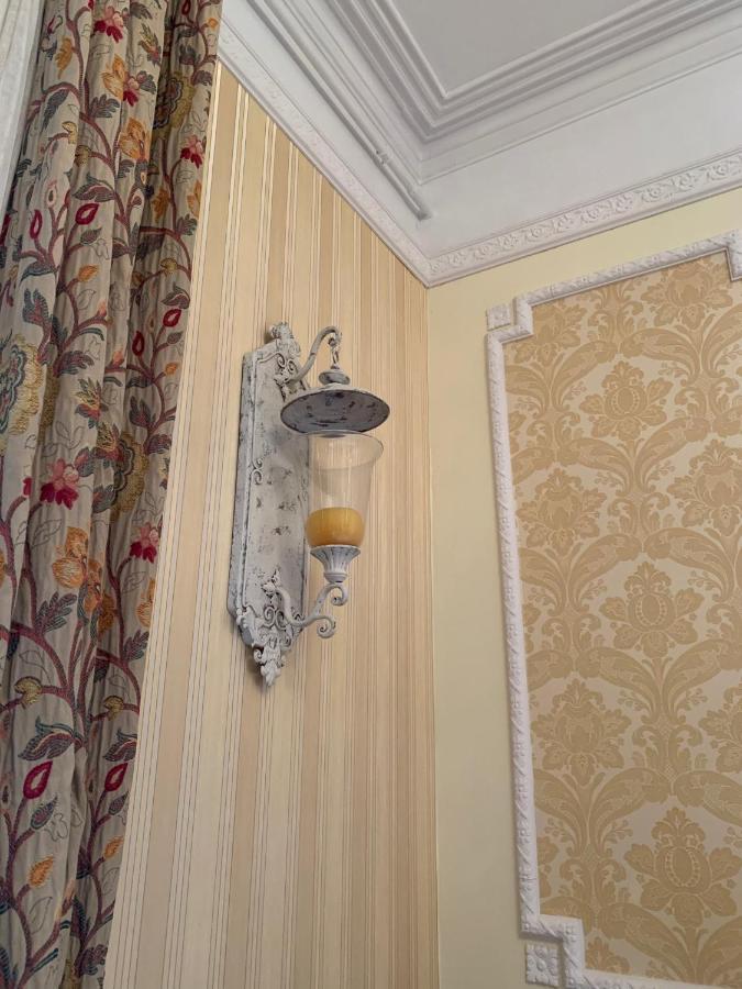 Chateau Sainte Colombe Bed & Breakfast Exterior photo